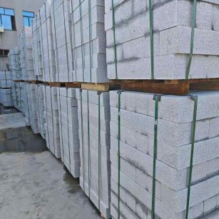 临汾芝麻白路牙石，路侧石