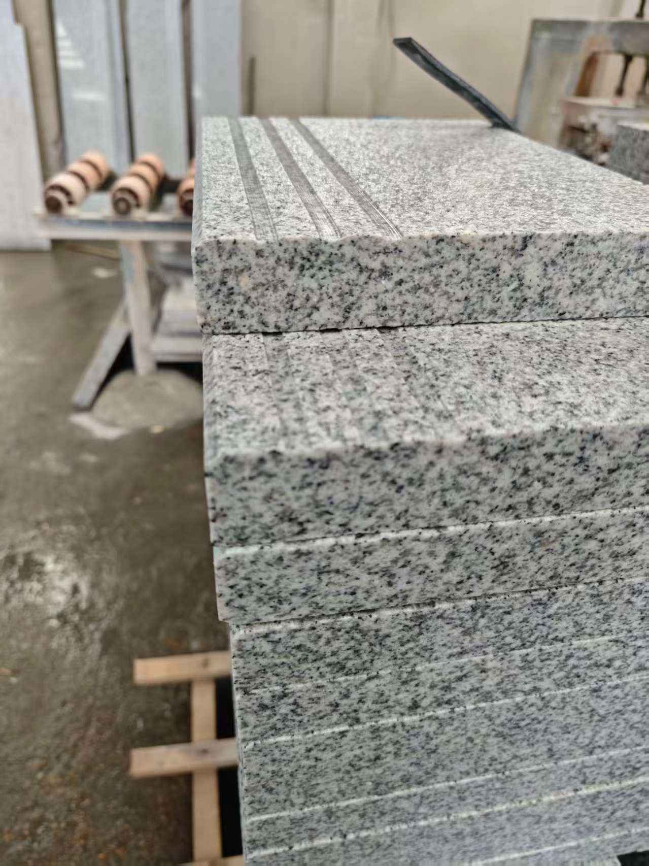 临汾芝麻白楼梯踏步